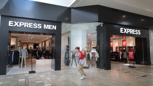 <p>An Express clothing store is Plantation, Florida. </p>