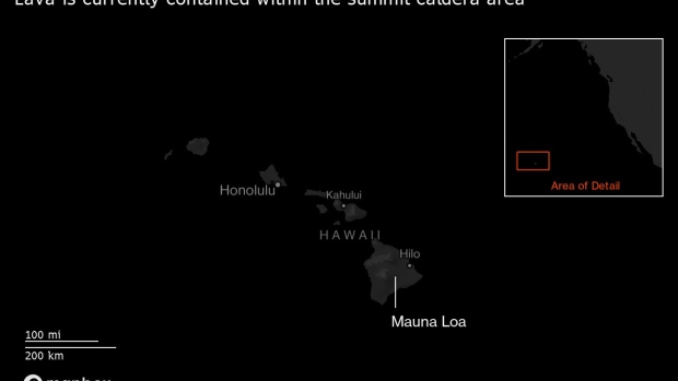 BC-Hawaii’s-Mauna-Loa-Volcano-Erupts-After-38-Quiet-Years