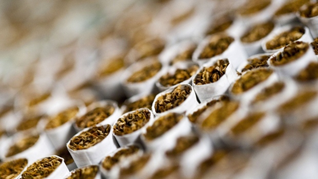 BAT Writes Down Value of US Cigarette Brands by £25 Billion Photographer: Chris Goodney/Bloomberg