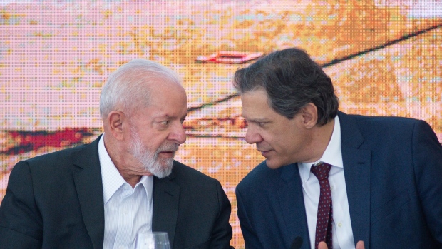 <p>Luiz Inacio Lula da Silva and Fernando Haddad at the Planalto Palace on May 9.</p>