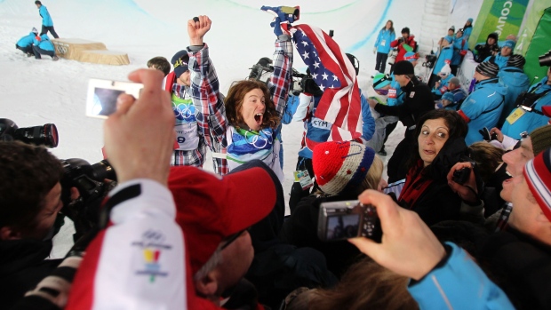 Shaun White celebrates his f Vancouver 2010 Winter Olympics. Photographer: Streeter Lecka/Getty Images