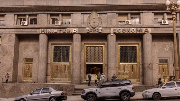 <p>The Ministry of the Economy in Buenos Aires.</p>