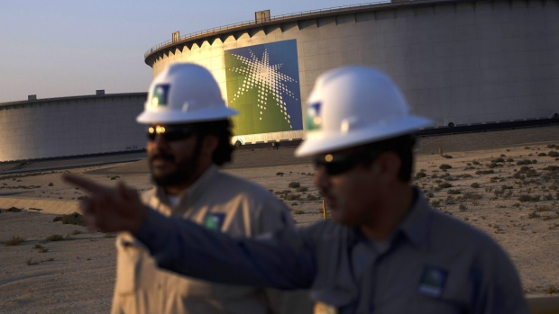 <p>Saudi Aramco's Ras Tanura oil refinery in Saudi Arabia.</p>